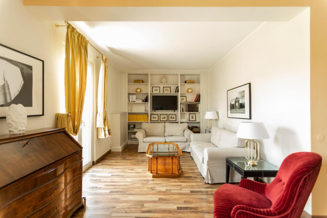 Appartement Montenapoleone - Sant Andrea Charme Penthouse Milan